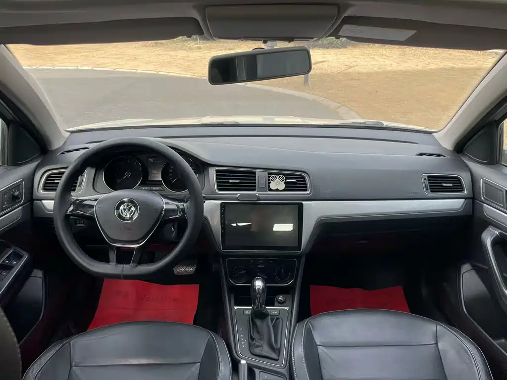 Langxing 2015 230TSI DSG Comfort Edition купить на сайте DeffCars