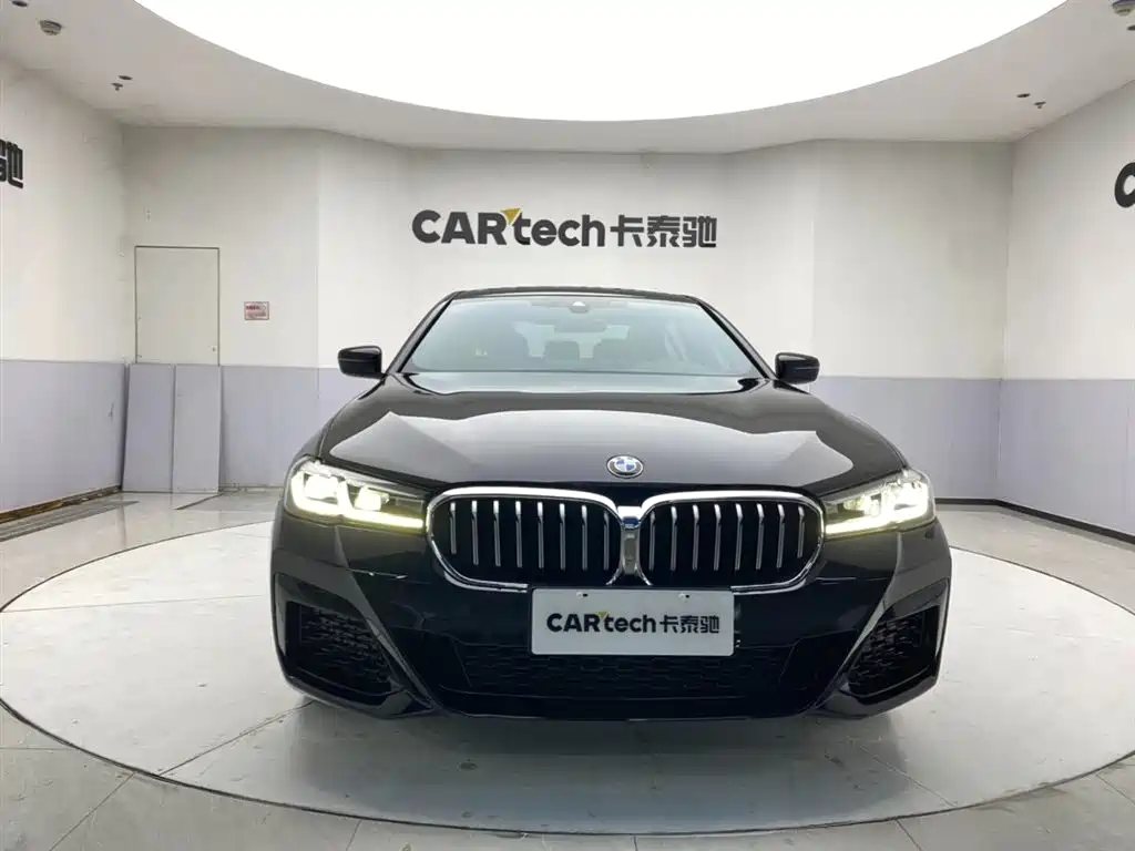 BMW 5 Series 2022 facelift 530Li leading M sports package купить на сайте DeffCars
