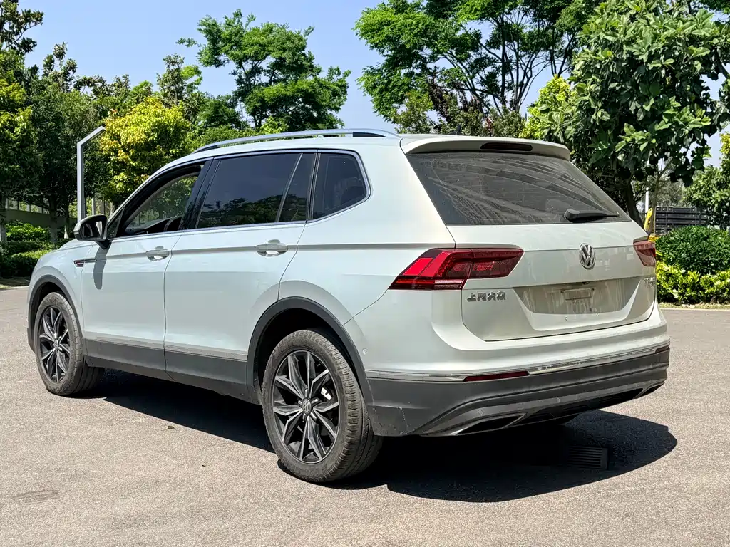 Tiguan L 2019 380TSI automatic four-wheel drive smart luxury version National V купить на сайте DeffCars
