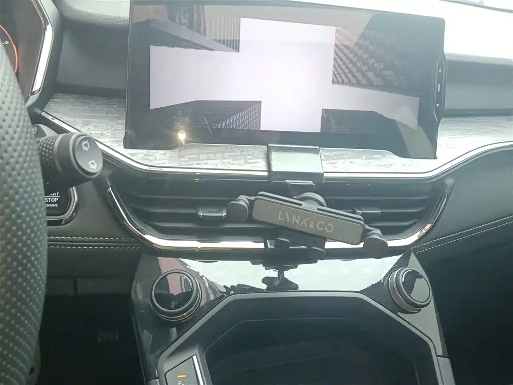 Lynk & Co 06 2020 1.5T Jin Pro купить на сайте DeffCars