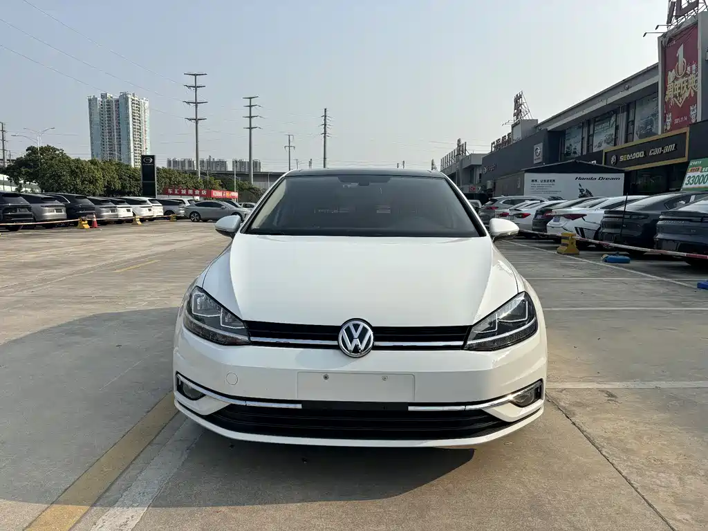 Golf 2019 280TSI DSG comfort model National VI купить на сайте DeffCars