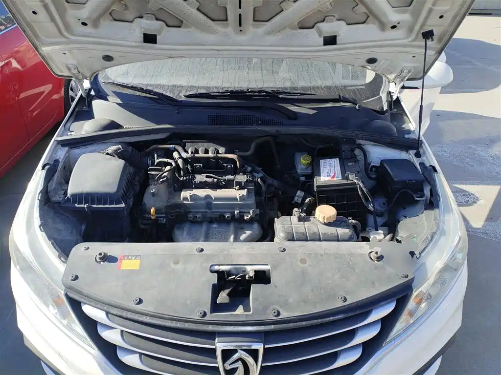 Baojun 310 2016 1.2L manual comfort model купить на сайте DeffCars