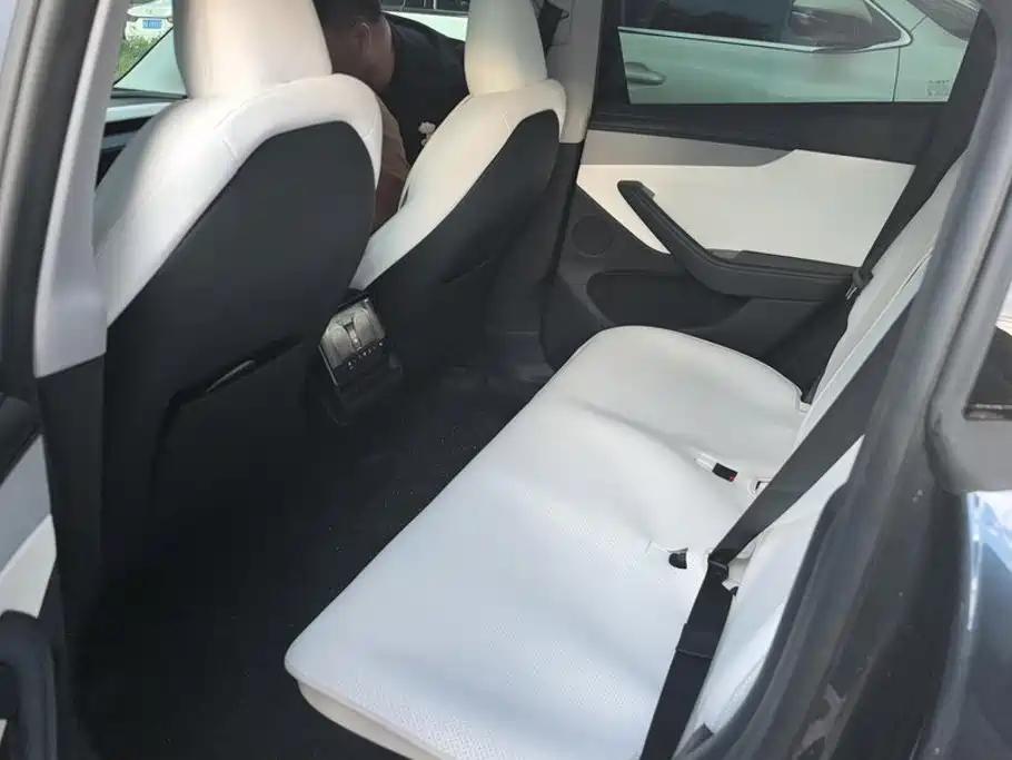 Model Y 2025 facelift, long-range all-wheel drive version купить на сайте DeffCars