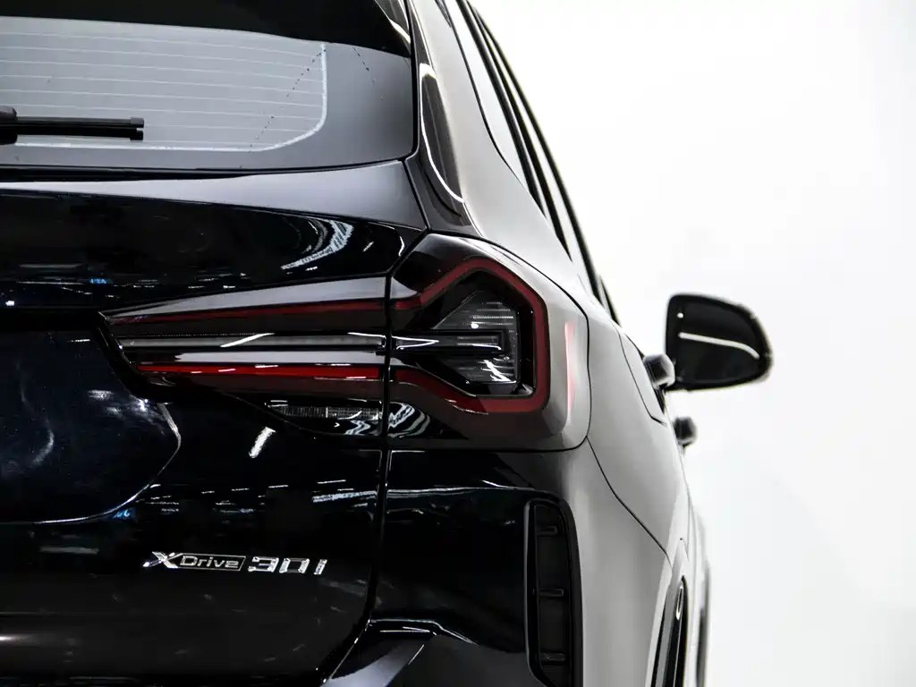 BMW X3 2023 Facelift xDrive30i Leading M Night Package купить на сайте DeffCars