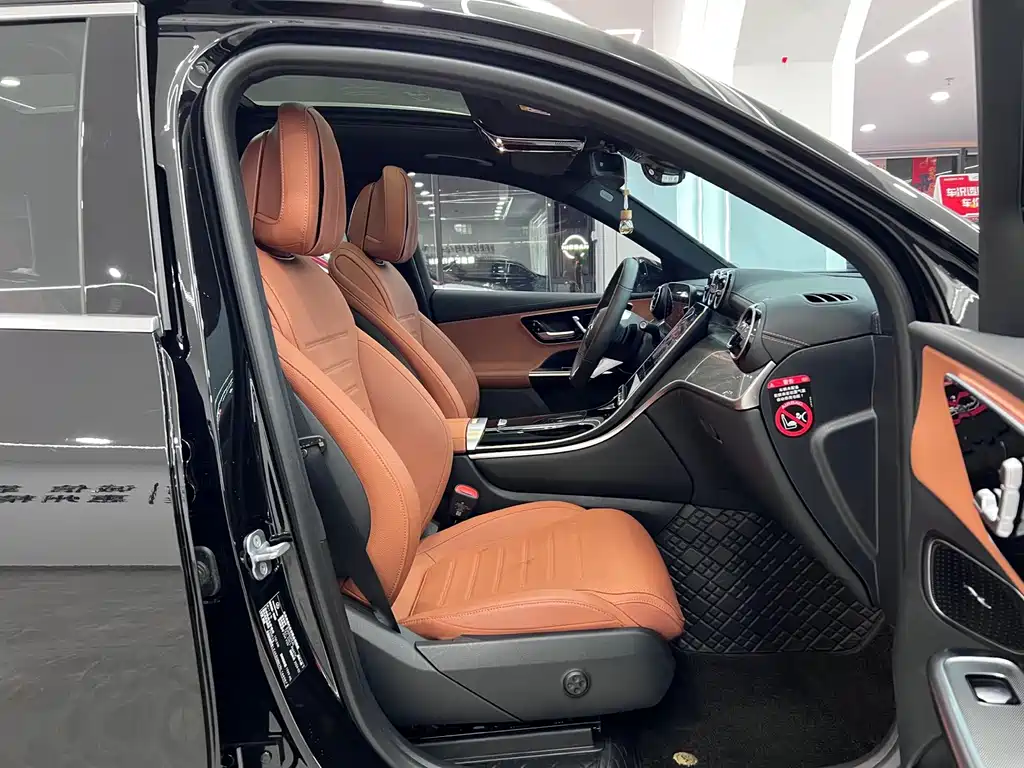 Mercedes-Benz GLC 2024 GLC 260 L 4MATIC Dynamic 5-seater купить на сайте DeffCars