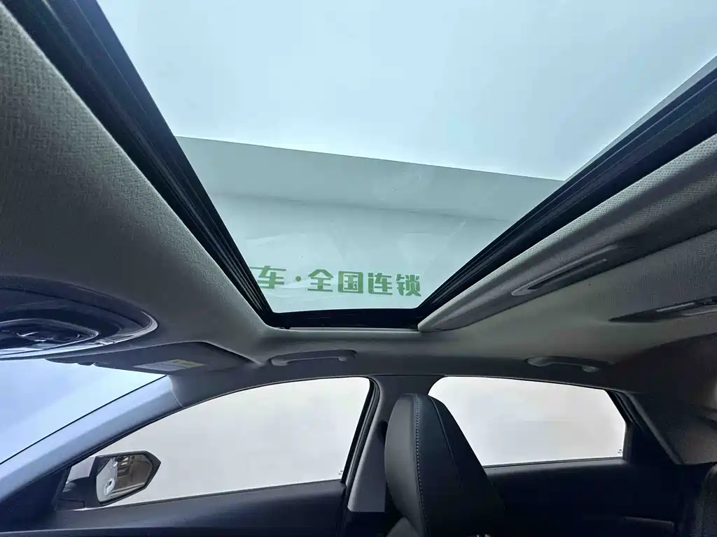 Elantra 2022 1.5L CVT LUX Premium Edition купить на сайте DeffCars
