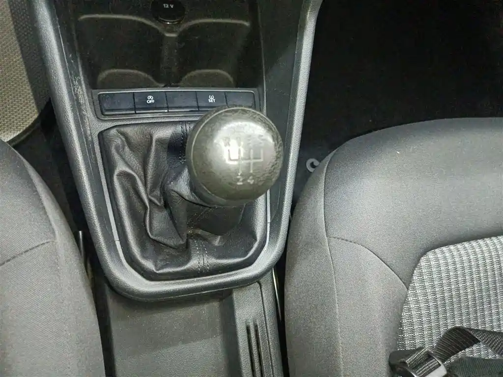 Santana 2021 1.5L Manual Fashion Edition купить на сайте DeffCars