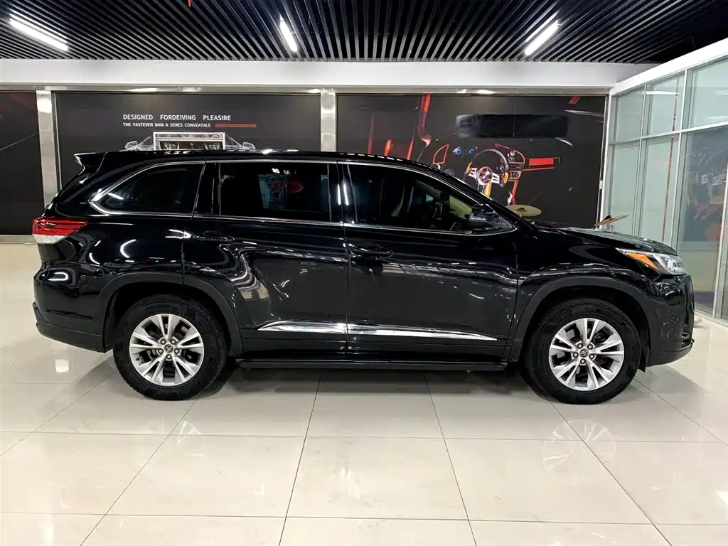 Highlander 2018 2.0T 2WD Elite Edition 5 seats National V купить на сайте DeffCars