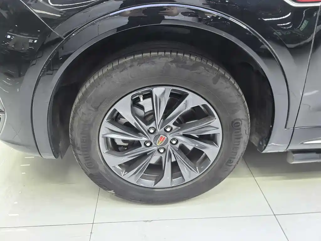 Hongqi HS5 2023 2.0T Qixiang Pro version купить на сайте DeffCars