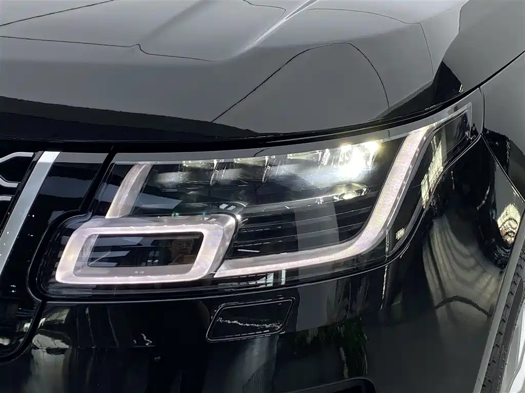 Range Rover 2022 3.0 L6 400PS Legendary Extended Classic Edition купить на сайте DeffCars