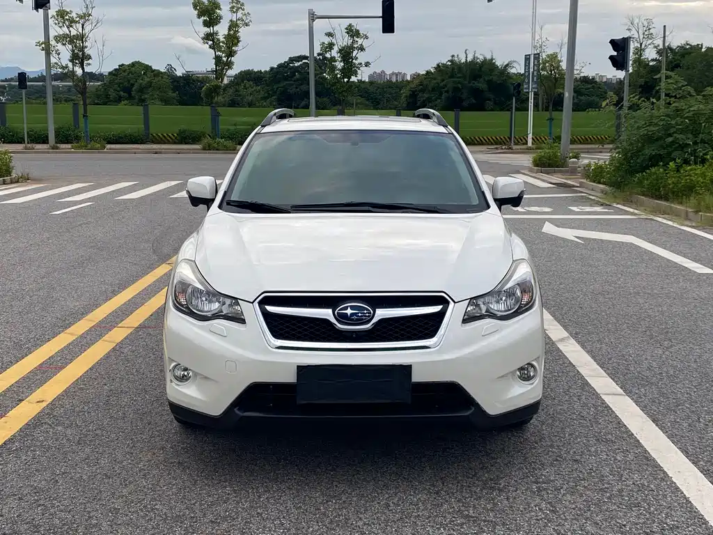 Subaru XV 2015 2.0i Deluxe Navigation Edition купить на сайте DeffCars