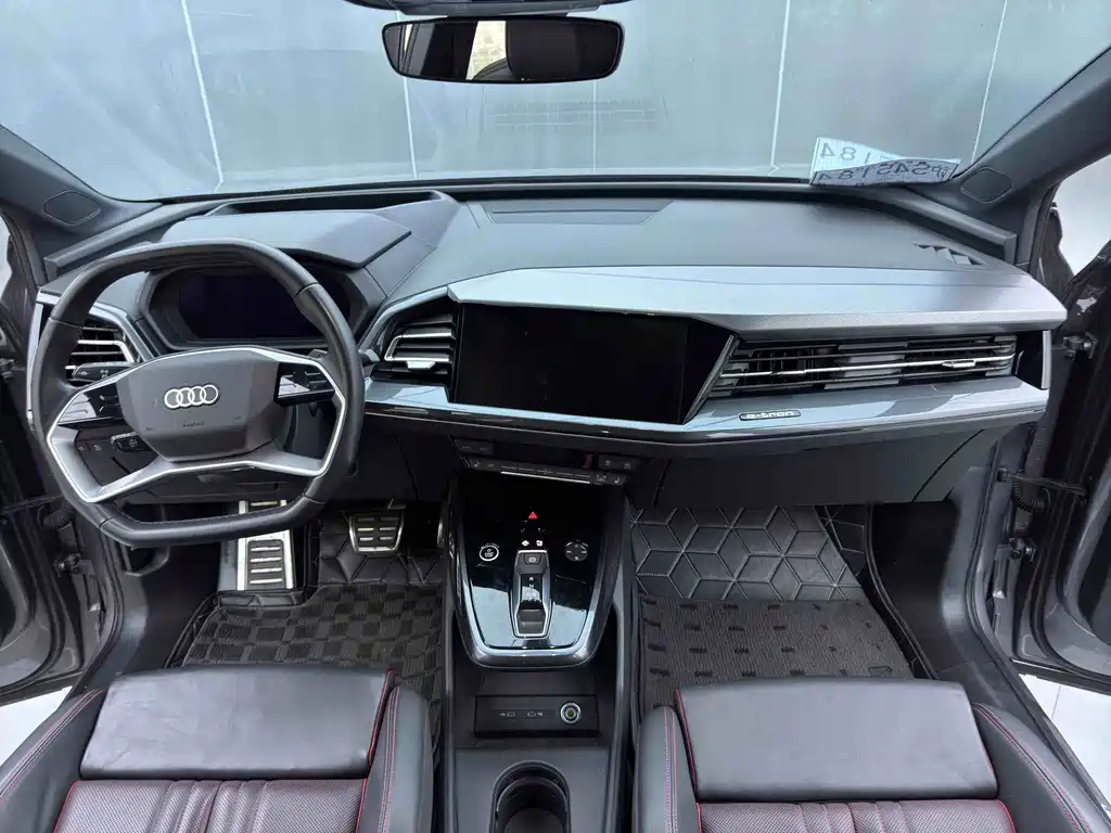 Audi Q5 e-tron 2022 model 40 e-tron star type mecha suit daily version купить на сайте DeffCars