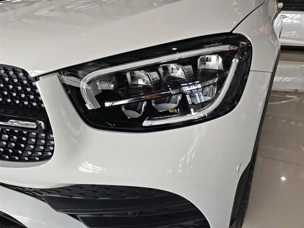 Mercedes-Benz GLC Coupe 2021 GLC 260 4MATIC Coupe SUV купить на сайте DeffCars