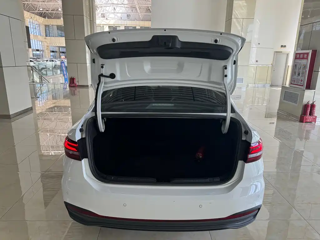 LAVIDA 2024 1.5L Automatic Deyi Edition купить на сайте DeffCars