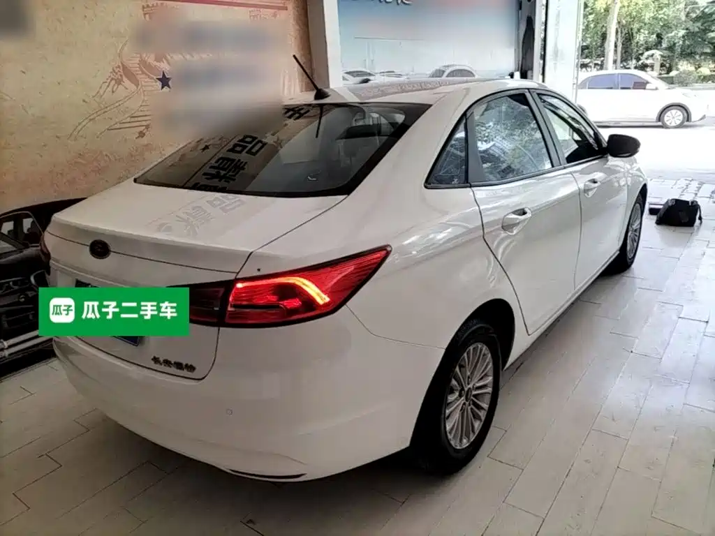Escort 2017 facelift 1.5L automatic comfort type купить на сайте DeffCars