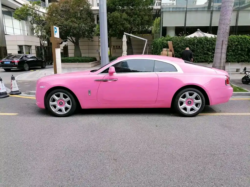 Phantom 2018 6.6T standard model купить на сайте DeffCars