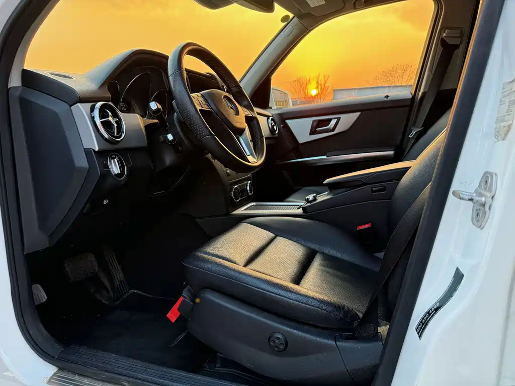 Mercedes-Benz GLK-Class 2013 GLK 300 4MATIC Fashion Model купить на сайте DeffCars