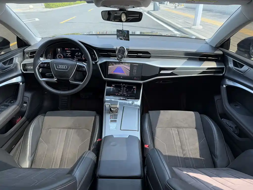 Audi A7L 2024 45 TFSI luxury model купить на сайте DeffCars