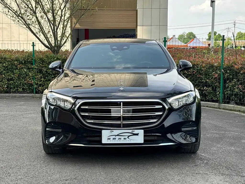 Mercedes-Benz E-Class 2024 E 300 L Luxury Model купить на сайте DeffCars