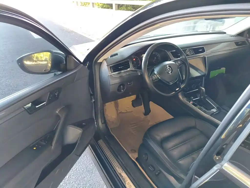 Passat 2017 330TSI DSG Premium Edition купить на сайте DeffCars
