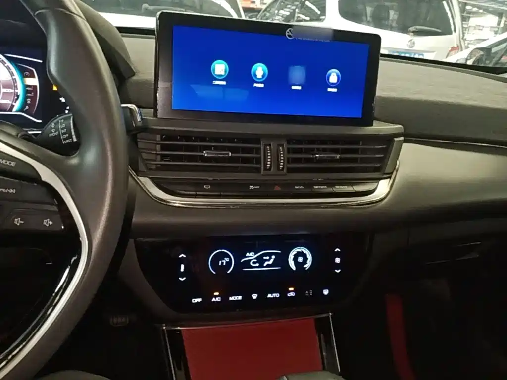 Yixuan 2020 230T automatic dazzling version купить на сайте DeffCars