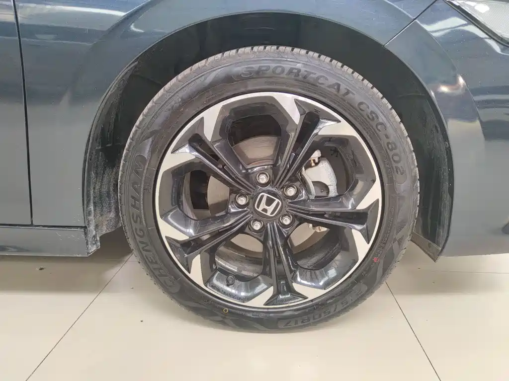 Civic 2022 240TURBO CVT combustion version купить на сайте DeffCars