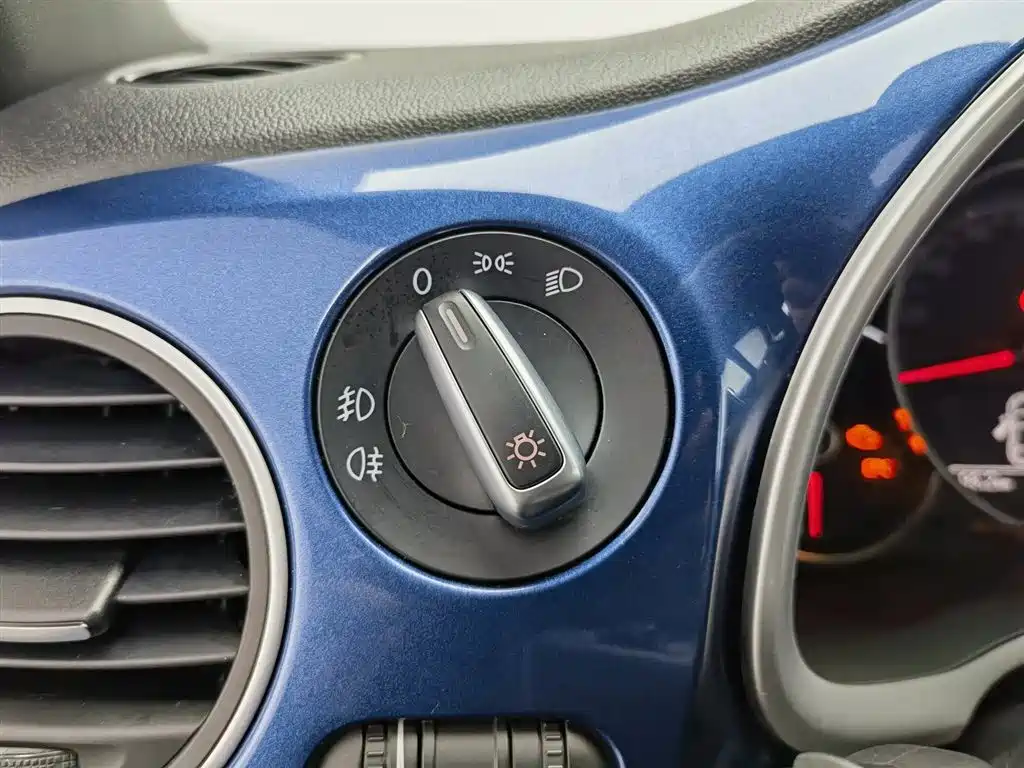 Beetle 2018 180TSI Yile Type купить на сайте DeffCars