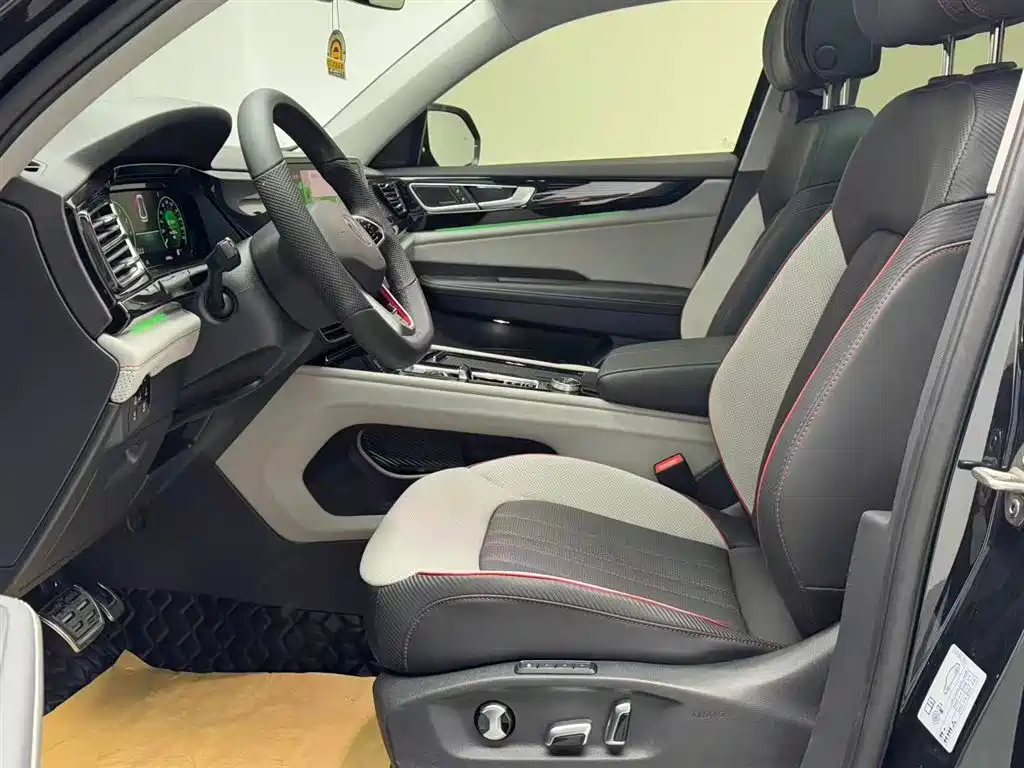 Touron 2023 Touron X 530 V6 four-wheel drive respected flagship version купить на сайте DeffCars