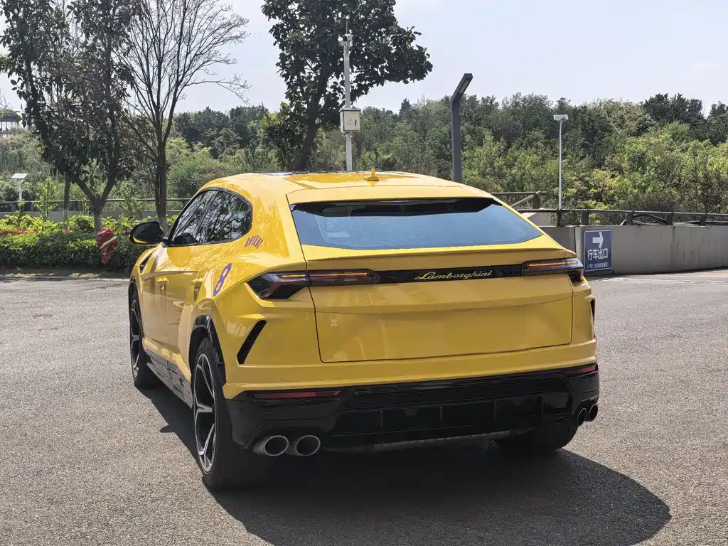 Urus 2022 4.0T V8 Performante купить на сайте DeffCars