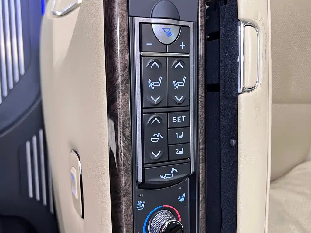 Wilfa 2021 Crown Dual Engine 2.5L HV Premium Edition купить на сайте DeffCars