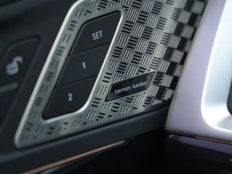 BMW X1 2024 sDrive25Li X Design Package купить на сайте DeffCars