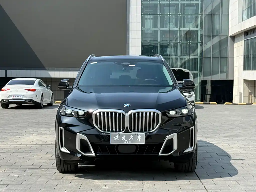BMW X5 2023 xDrive 30Li M Sports Package купить на сайте DeffCars