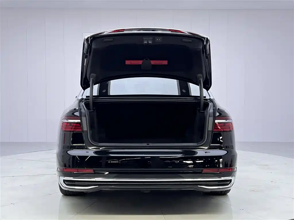 Audi A8 2023 A8L 50 TFSI quattro Premium Selection купить на сайте DeffCars