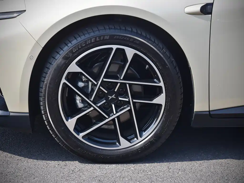 Xpeng P7+ 2024 Long Battery Life Max купить на сайте DeffCars