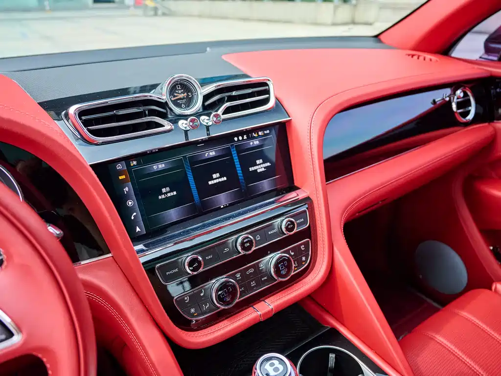 Bentayga 2022 4.0T V8 купить на сайте DeffCars