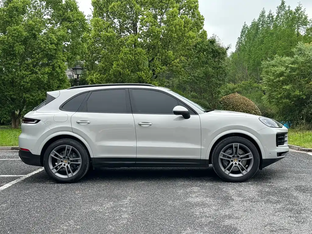Cayenne 2024 Cayenne 3.0T купить на сайте DeffCars