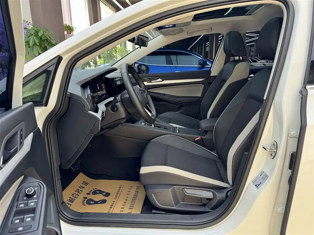 Golf 2023 280TSI DSG Pro купить на сайте DeffCars