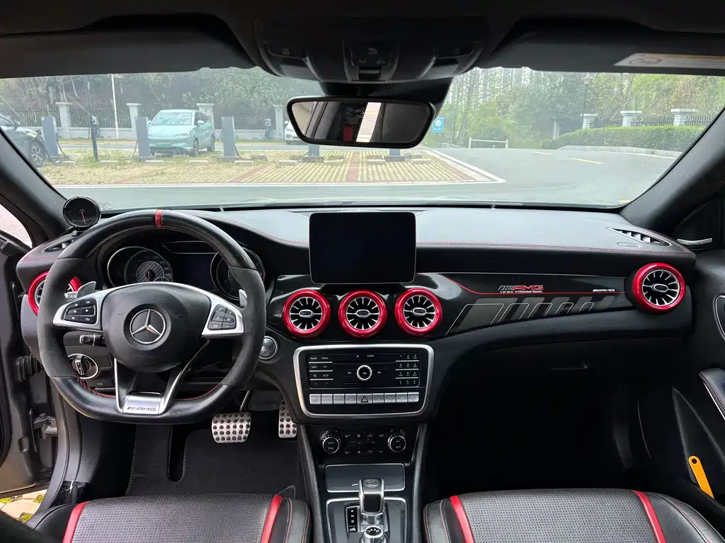 Mercedes-Benz GLA AMG 2017 AMG GLA 45 4MATIC купить на сайте DeffCars