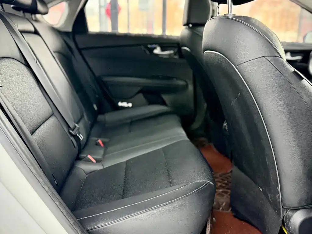 Kia K3 2021 1.5L CVT Fashion Edition купить на сайте DeffCars