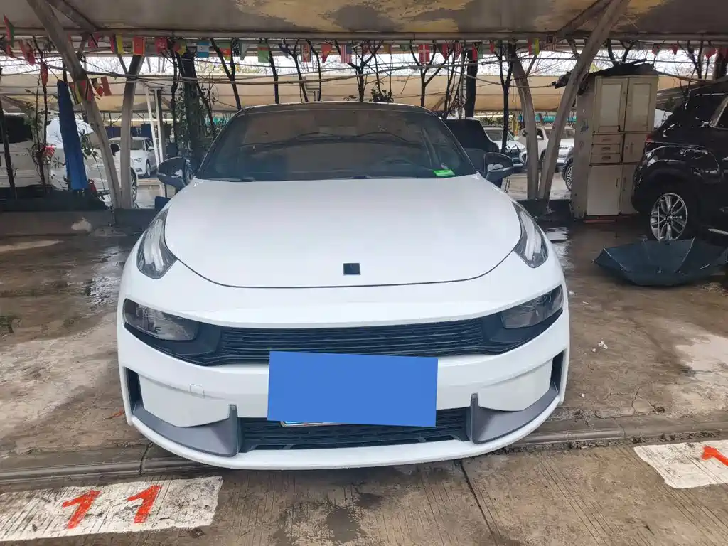 Lynk & Co 03 2018 1.5TD DCT Powerful Edition National V купить на сайте DeffCars