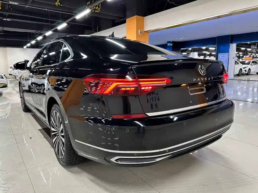 Passat 2020 facelift 330TSI Deluxe Edition National VI купить на сайте DeffCars