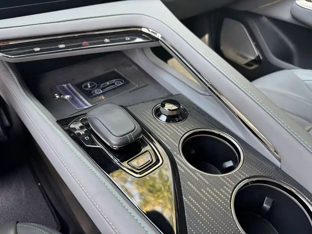 JiKrypton 001 2021 model long endurance dual motor WE version купить на сайте DeffCars