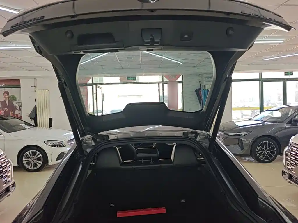 Changan UNI-V 2025 third generation 2.0T powerful model купить на сайте DeffCars
