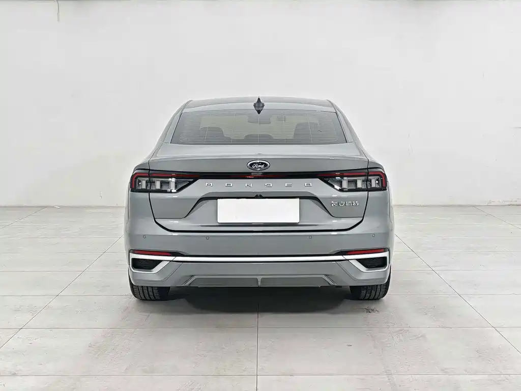 Mondeo 2023 EcoBoost 180 Luxury купить на сайте DeffCars