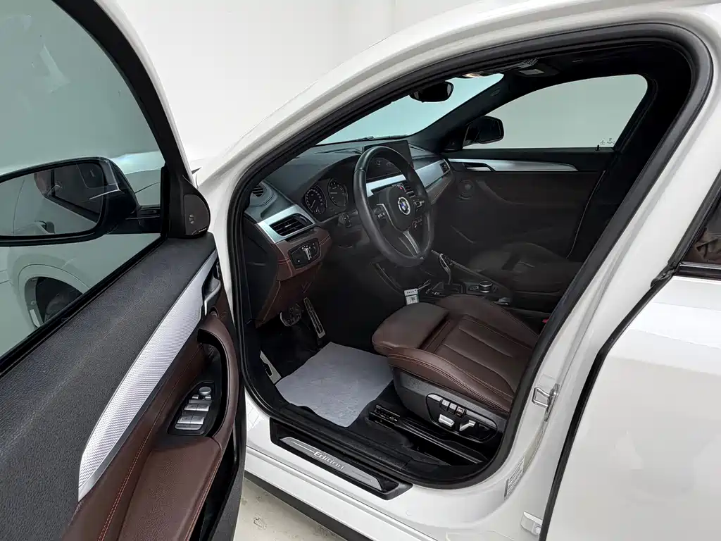 BMW X2 2022 sDrive25i Night Edition купить на сайте DeffCars