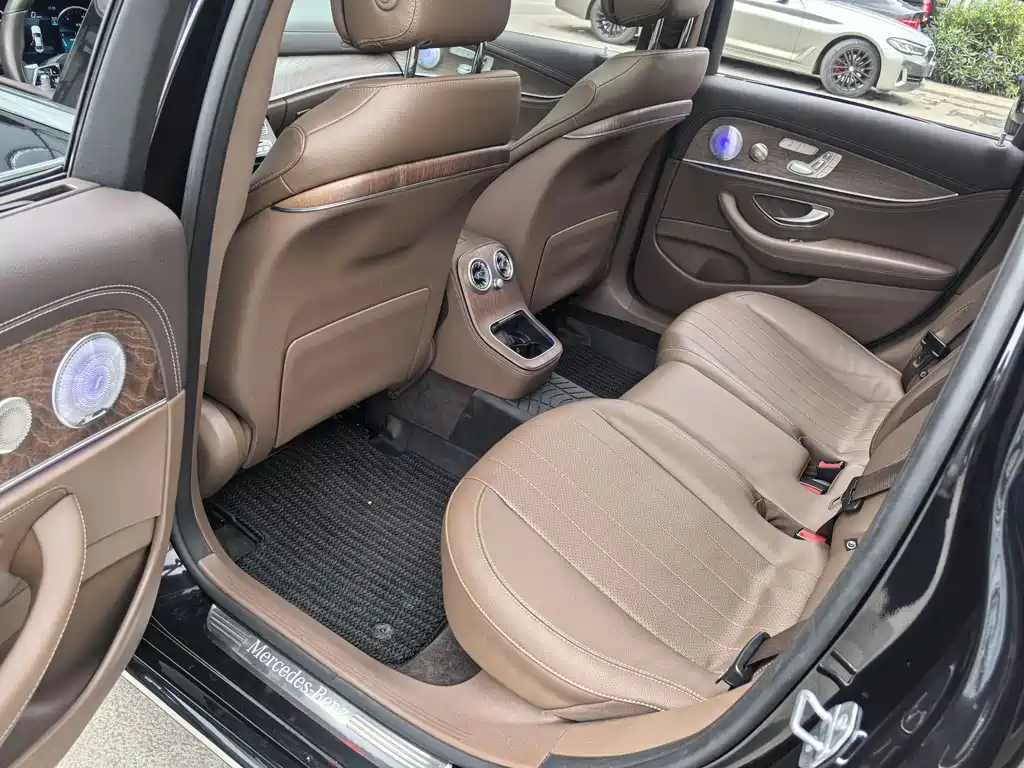 Mercedes-Benz E-Class 2023 E 300 L Luxury Model купить на сайте DeffCars