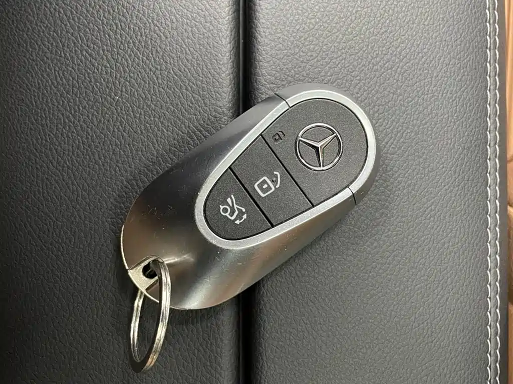 Mercedes-Benz E-Class 2024 E 300 L Luxury Model купить на сайте DeffCars