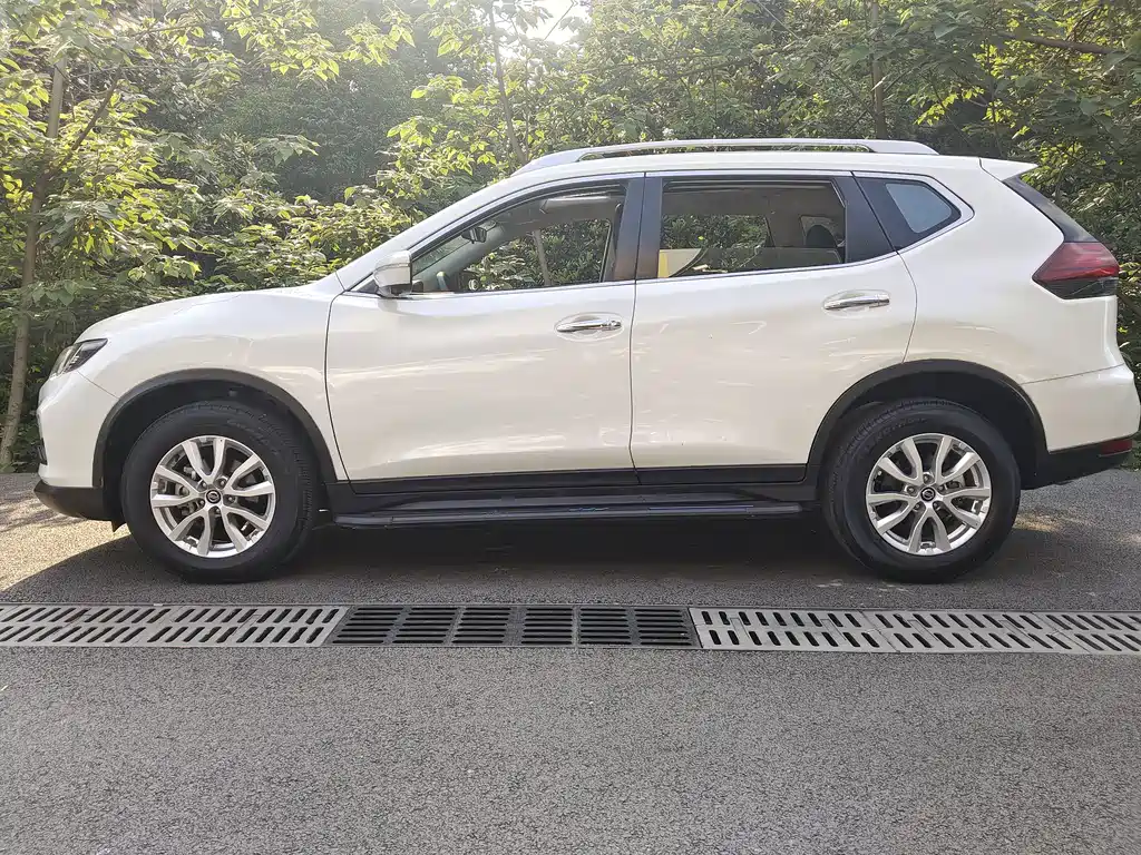 X-Trail 2022 facelift 2.0L 2WD Intelligent Link Premium Edition купить на сайте DeffCars