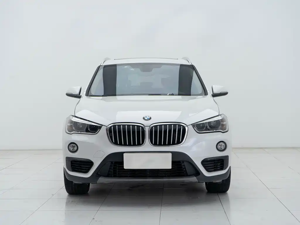 BMW X1 2019 sDrive20Li Leading Model купить на сайте DeffCars