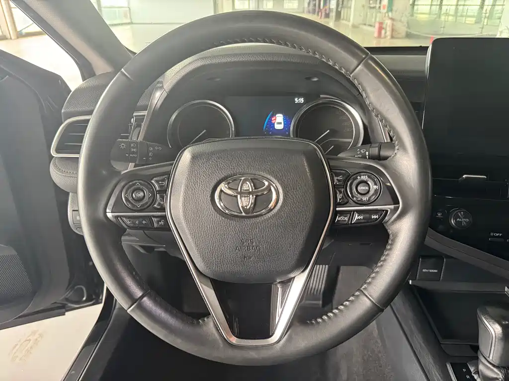 Camry 2021 2.0G Deluxe Edition купить на сайте DeffCars